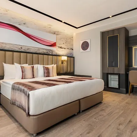 Ramada Bywyndham Umraniye 4*