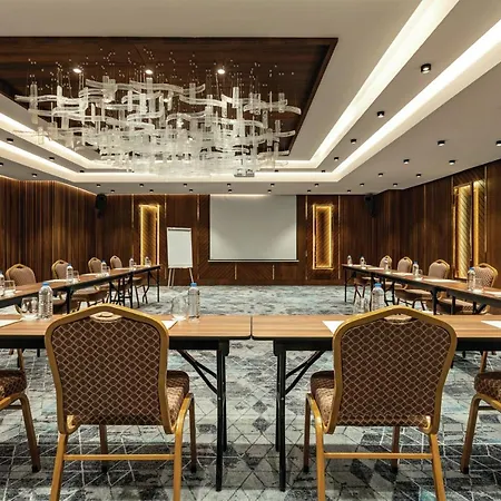 Ξενοδοχείο Ramada Bywyndham Umraniye 4*